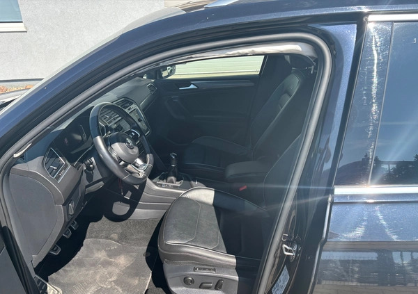 Volkswagen Tiguan cena 64900 przebieg: 122000, rok produkcji 2019 z Leszno małe 254